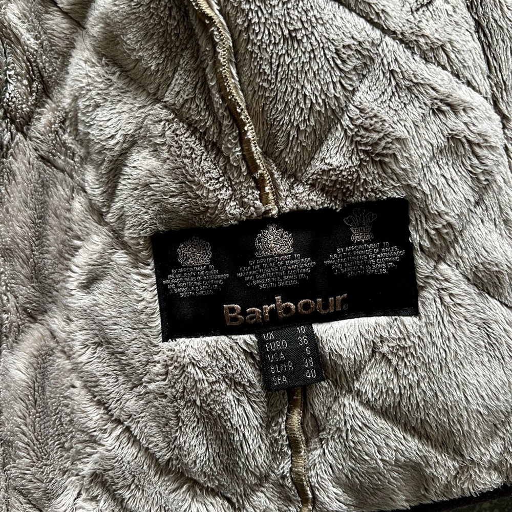 Barbour Quilted Jacket - Picture 6 of 11